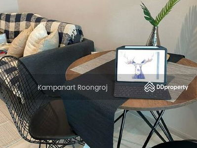 Life One Wireless, Bangkok, Thailand Life One Wireless, Bangkok, Thailand