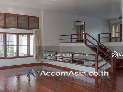 Home Office, Pet friendly | 3 Bedrooms House for Rent in Ploenchit, Bangkok near BTS Ploenchit, Bangkok, Thailand Home Office, Pet friendly | 3 Bedrooms House for Rent in Ploenchit, Bangkok near BTS Ploenchit, Bangkok, Thailand