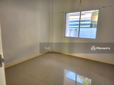 Chao, one-story townhouse, Hua Thale, Nakhon Ratchasima, Thailand Chao, one-story townhouse, Hua Thale, Nakhon Ratchasima, Thailand