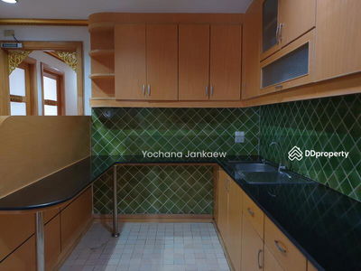 Nusa State Tower, Bangkok, Thailand Nusa State Tower, Bangkok, Thailand