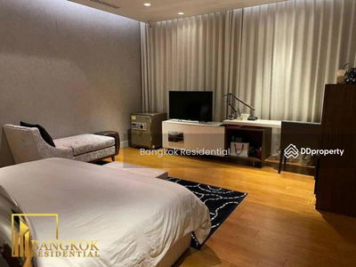 House in Compound, Bangkok, Thailand House in Compound, Bangkok, Thailand