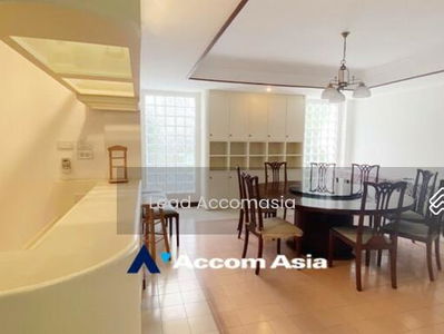 Home Office, Garden, Huge Terrace | 4 Bedrooms House for Rent in Sukhumvit, Bangkok near BTS Phra kh, Bangkok, Thailand Home Office, Garden, Huge Terrace | 4 Bedrooms House for Rent in Sukhumvit, Bangkok near BTS Phra kh, Bangkok, Thailand