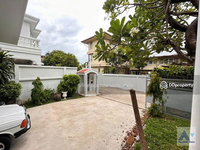 House For Rent Chong Nonsi, Yan Nawa, Bangkok / Sathorn, Bangkok, Thailand House For Rent Chong Nonsi, Yan Nawa, Bangkok / Sathorn, Bangkok, Thailand