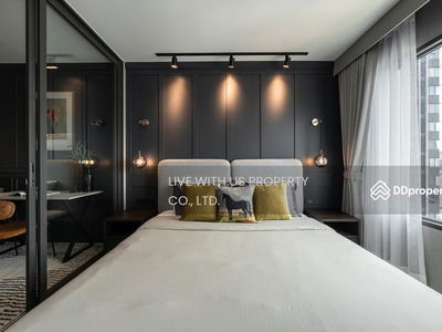 Life One Wireless, Bangkok, Thailand Life One Wireless, Bangkok, Thailand