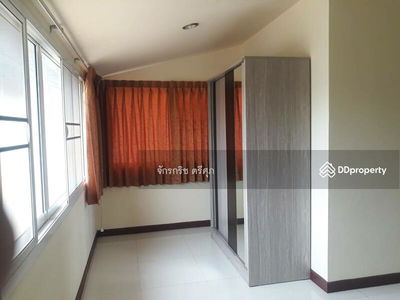 Raja City lakeside and garden home, Khon Kaen, Thailand Raja City lakeside and garden home, Khon Kaen, Thailand