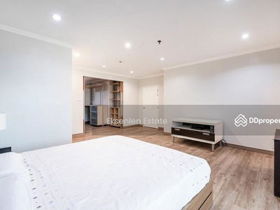 Fifty Fifth Tower, Bangkok, Thailand Fifty Fifth Tower, Bangkok, Thailand