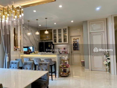 Burasiri Pattanakarn, Bangkok, Thailand Burasiri Pattanakarn, Bangkok, Thailand