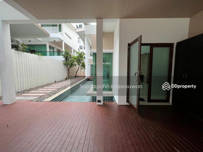 10110, Bangkok, Thailand 10110, Bangkok, Thailand