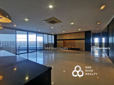 Royal River Place, Bangkok, Thailand Royal River Place, Bangkok, Thailand