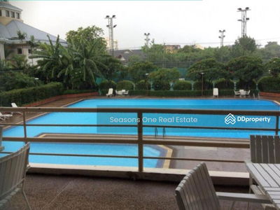 Rent 3 bedroom 252 square meters, high floor.Ekkamai Area, Bangkok, Thailand Rent 3 bedroom 252 square meters, high floor.Ekkamai Area, Bangkok, Thailand