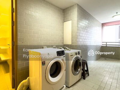 Baan Ratchadamri Condominium, Bangkok, Thailand Baan Ratchadamri Condominium, Bangkok, Thailand