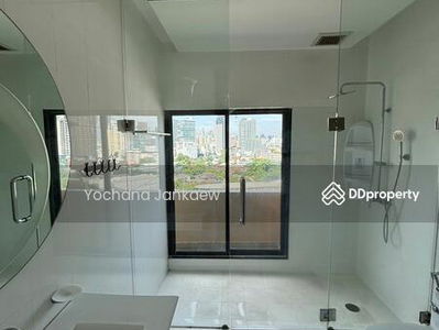 Castle Hill Mansion, Bangkok, Thailand Castle Hill Mansion, Bangkok, Thailand