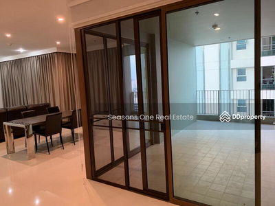 Condo 3 Bedrooms, 161 sqm., very high floor for rent @Phrom Phong, Bangkok, Thailand Condo 3 Bedrooms, 161 sqm., very high floor for rent @Phrom Phong, Bangkok, Thailand