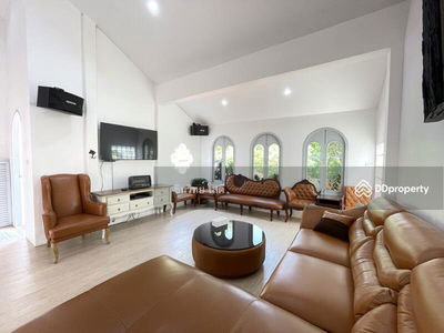 Single house, 5 bedrooms, Pha Ping Village, in front of Chiang Mai University, best location, Chiang Mai, Thailand Single house, 5 bedrooms, Pha Ping Village, in front of Chiang Mai University, best location, Chiang Mai, Thailand