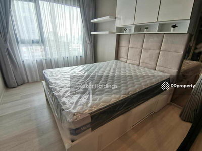 Life One Wireless, Bangkok, Thailand Life One Wireless, Bangkok, Thailand