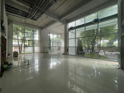 Villa Sathorn, Bangkok, Thailand Villa Sathorn, Bangkok, Thailand