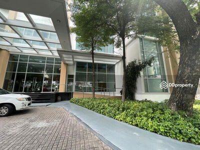 Villa Sathorn, Bangkok, Thailand Villa Sathorn, Bangkok, Thailand