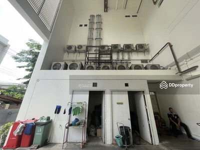 Villa Sathorn, Bangkok, Thailand Villa Sathorn, Bangkok, Thailand