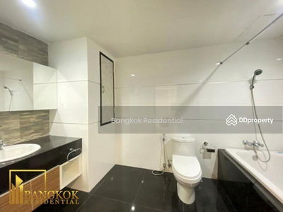 D.S. Tower 1 Sukhumvit 33, Bangkok, Thailand D.S. Tower 1 Sukhumvit 33, Bangkok, Thailand