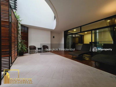 Townhouse in Compound, Bangkok, Thailand Townhouse in Compound, Bangkok, Thailand