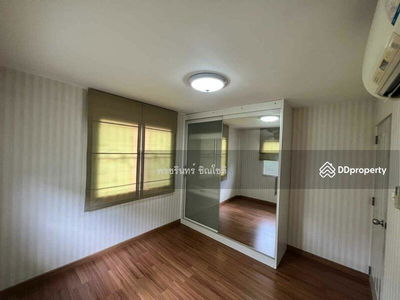 Chuan Chuen Modus Chaengwattana, Nonthaburi, Thailand Chuan Chuen Modus Chaengwattana, Nonthaburi, Thailand