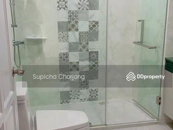 Govind Tower, Bangkok, Thailand Govind Tower, Bangkok, Thailand