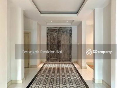 Thada Private Residence - 4 Bedroom House in Sathorn, Bangkok, Thailand Thada Private Residence - 4 Bedroom House in Sathorn, Bangkok, Thailand