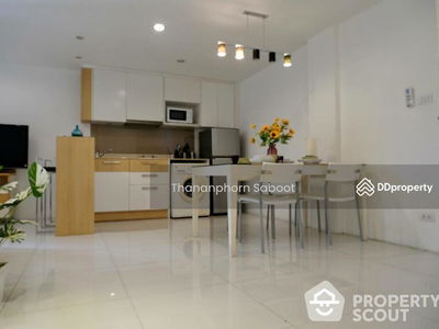 2-Bedroom Serviced Apt., Bangkok, Thailand 2-Bedroom Serviced Apt., Bangkok, Thailand