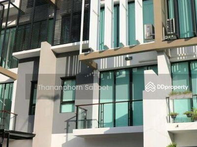 Bless Town Sukhumvit 50, Bangkok, Thailand Bless Town Sukhumvit 50, Bangkok, Thailand