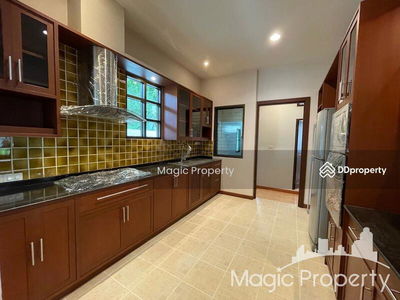 4 Bedrooms House in Soi Phetchaburi 47, Bangkok, Thailand 4 Bedrooms House in Soi Phetchaburi 47, Bangkok, Thailand