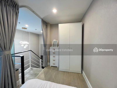 Metro Sky Prachachuen, Bangkok, Thailand Metro Sky Prachachuen, Bangkok, Thailand