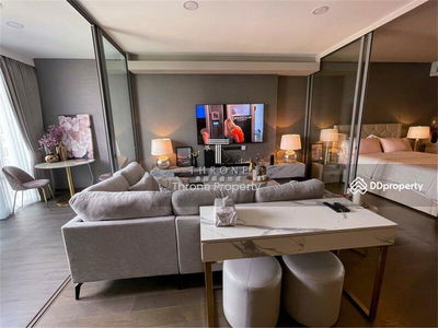 Siamese Exclusive Queens, Bangkok, Thailand Siamese Exclusive Queens, Bangkok, Thailand