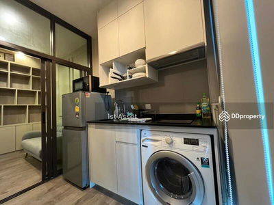 Whizdom Avenue Ratchada-Ladprao, Bangkok, Thailand Whizdom Avenue Ratchada-Ladprao, Bangkok, Thailand