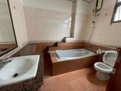 10110, Bangkok, Thailand 10110, Bangkok, Thailand