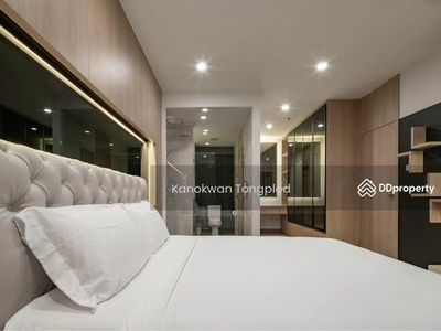 Ivy River, Bangkok, Thailand Ivy River, Bangkok, Thailand