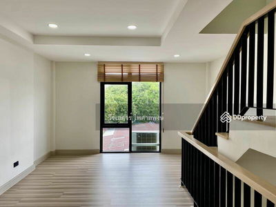 Home Office ready to move in, Bangkok, Thailand Home Office ready to move in, Bangkok, Thailand