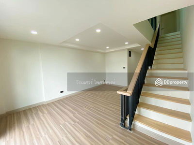 Home Office ready to move in, Bangkok, Thailand Home Office ready to move in, Bangkok, Thailand