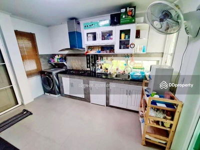 Can't find it, Pathum Thani, Thailand Can't find it, Pathum Thani, Thailand