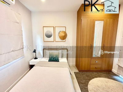 Gehäuse In Ban Ratsada, Thailand Gehäuse In Ban Ratsada, Thailand