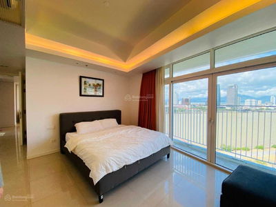 Azura, Vietnam Azura, Vietnam