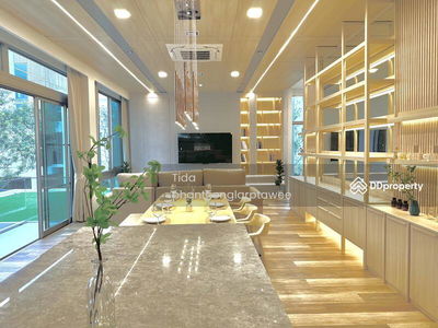 VIVE Rama 9, Bangkok, Thailand VIVE Rama 9, Bangkok, Thailand