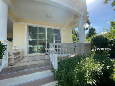 Nantawan Rama 9-Onnut, Bangkok, Thailand Nantawan Rama 9-Onnut, Bangkok, Thailand