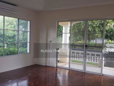 Nantawan Rama 9-Onnut, Bangkok, Thailand Nantawan Rama 9-Onnut, Bangkok, Thailand