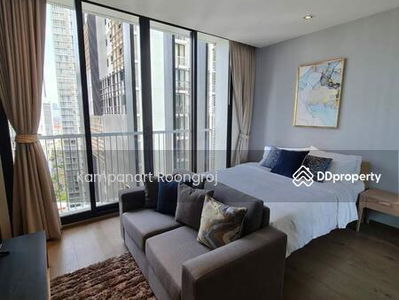 Park Origin Phrom Phong, Bangkok, Thailand Park Origin Phrom Phong, Bangkok, Thailand