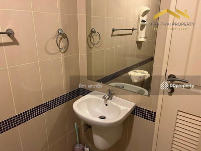 Townhouse for rent two-storey. Soi Nong Mai Kaen, Chon Buri, Thailand Townhouse for rent two-storey. Soi Nong Mai Kaen, Chon Buri, Thailand