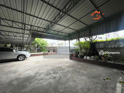 Lat Phrao 64, Intersection 7, Bangkok, Thailand Lat Phrao 64, Intersection 7, Bangkok, Thailand