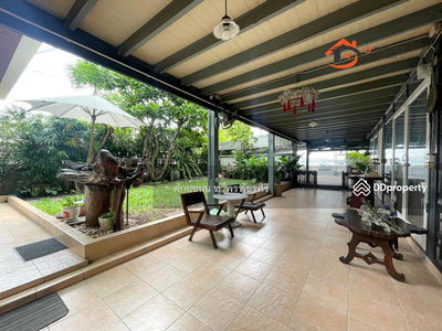 Lat Phrao 64, Intersection 7, Bangkok, Thailand Lat Phrao 64, Intersection 7, Bangkok, Thailand