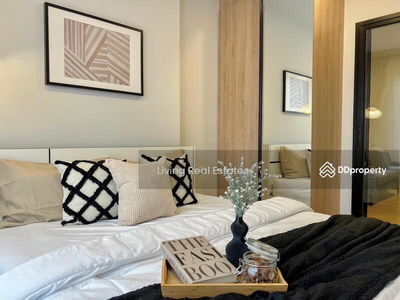 Chewathai Pinklao, Bangkok, Thailand Chewathai Pinklao, Bangkok, Thailand