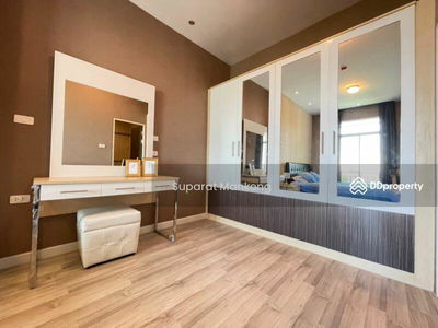 THE TREASURE By my Hip, Chiang Mai, Thailand THE TREASURE By my Hip, Chiang Mai, Thailand