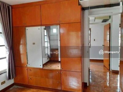 Housing in Chiang Mai, Thailand Housing in Chiang Mai, Thailand